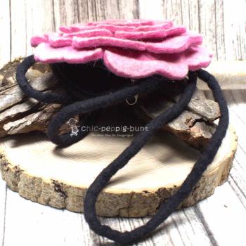 Umhängetasche filz Form einer Blume rosa