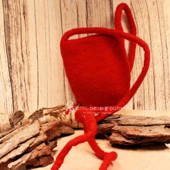 Umhängetasche filz mit Perle klein rot