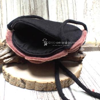 Umhängetasche filz altrosa Form einer Blume