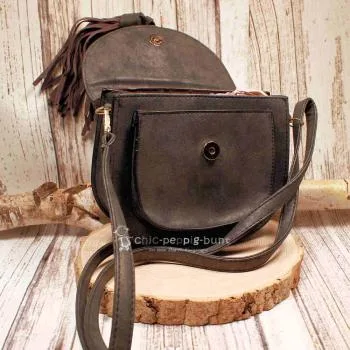 Schwarze Leder Handtasche mit Fransen – Boho Schultertasche Echtleder - umhaengetasche handtasche leder fransen klein schwarz verstellbar