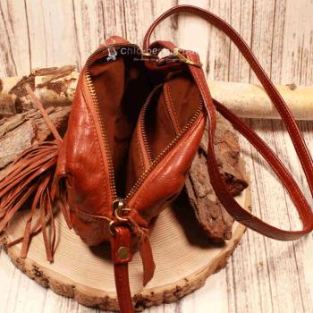 Umhängetasche Leder braun 4 Fächer Quaste