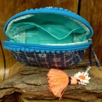 blaues mini Mäppchen