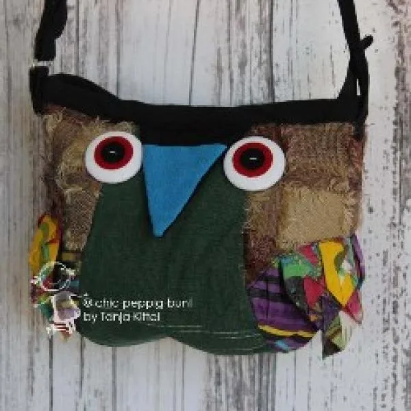 Handtasche in Eulenform grün Schnabel blau - Eulentasche blau Bunt