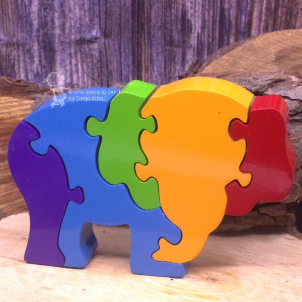 Zahlen Puzzle als bunter kleiner Elefant