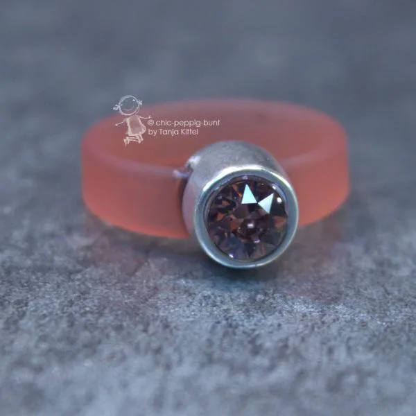 Damenring mit Kautschuk-Band hellrot und Swarovski-Stein schmal