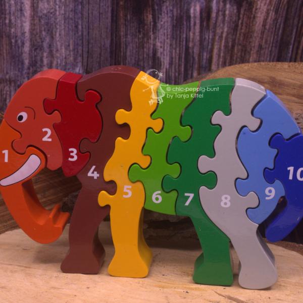 3 D Holz Puzzle als bunter Elefant mit Zahlen von 1-10