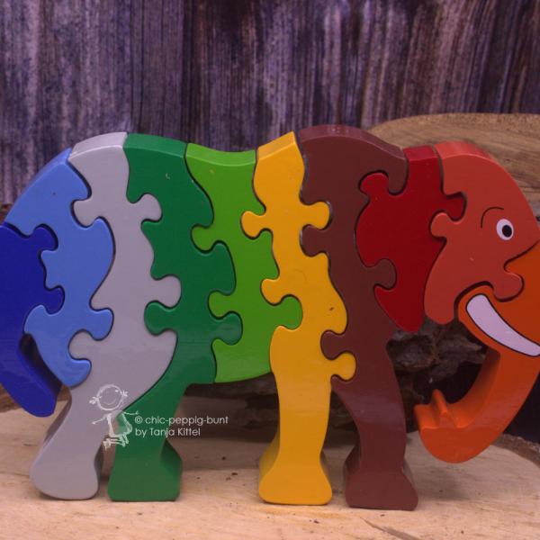 Puzzle als Elefant mit 10 Teilen