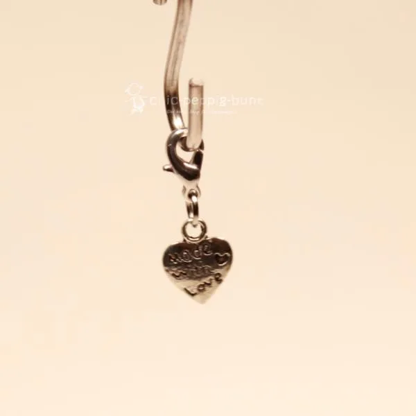 Charms Anhänger mini Herz `made with love` versilbert - charms anhaenger versilbert karabiner herz made with love