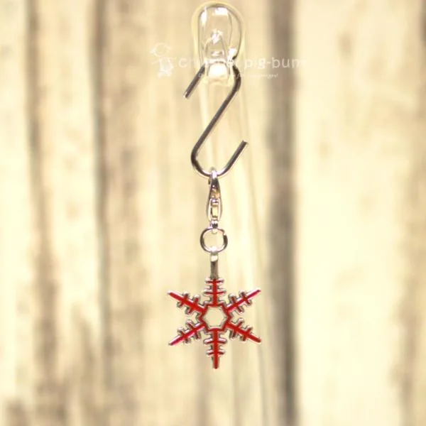 Charmsanhänger Weihnachten Schneeflocke rot versilbert - charms anhaenger weihnachten schneeflocke rot versilbert