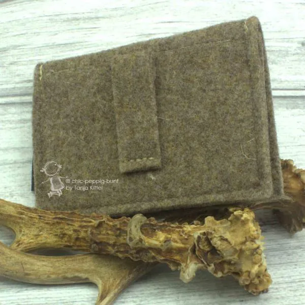 Geldbeutel mit Edelweiss in beige