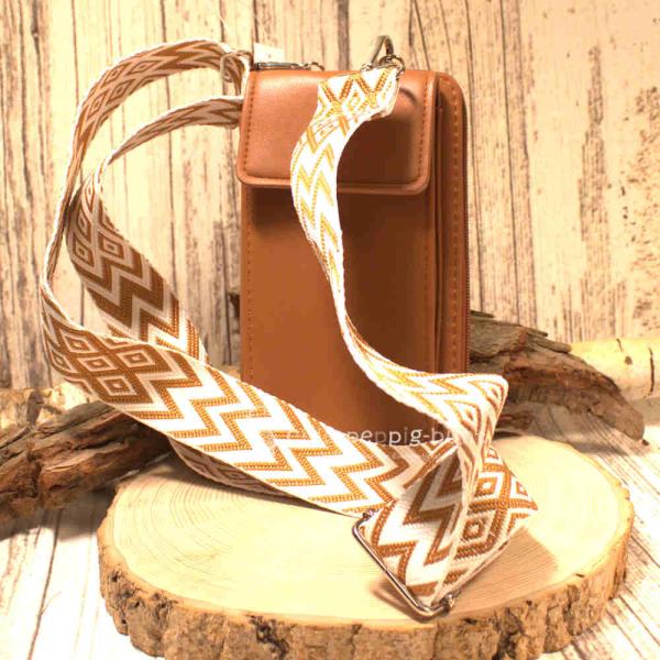 Stylische Handtasche aus langlebigem Kunstleder in braun, Maße: 20x12x5 cm. Stylische Handtasche aus langlebigem Kunstleder in braun, Maße: 20x12x5 cm.