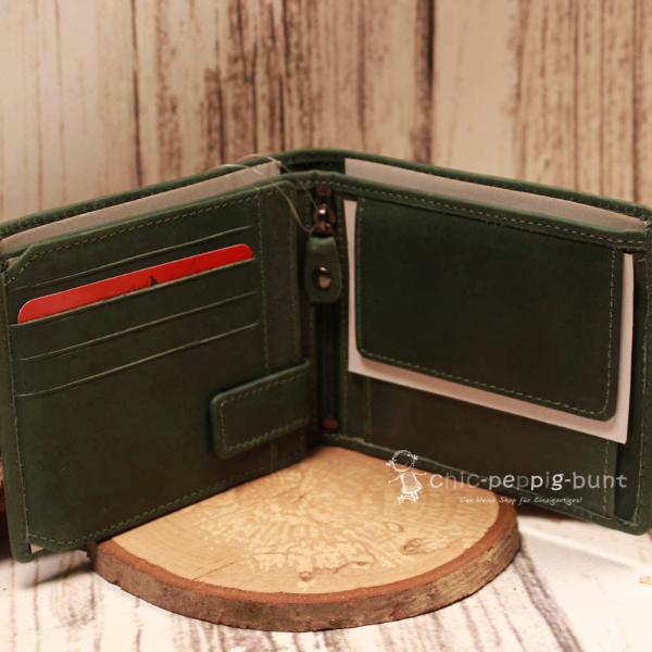 Leder Brieftasche von Watzmann mit Knopfverschluss für das Münzfach.