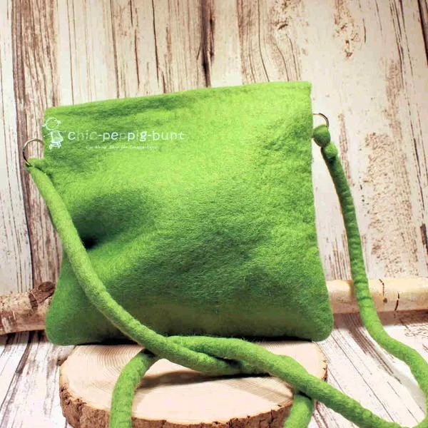 Umhängetasche filz grün mit gelber Calla Blüten - handtasche filz blatt gross gruen blueten 1fach