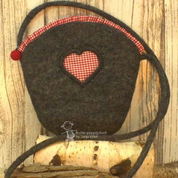 kleine Handtasche aus Filz