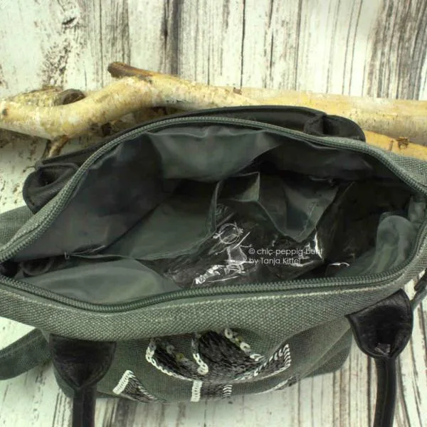 Handtasche mit kleinen Fächern