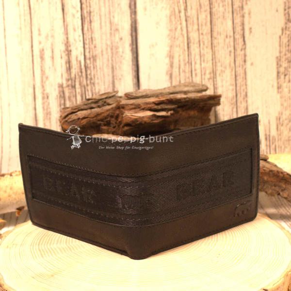 Kompakte Maße 12 x 9,5 x 2,5 cm des Leder-Portemonnaies