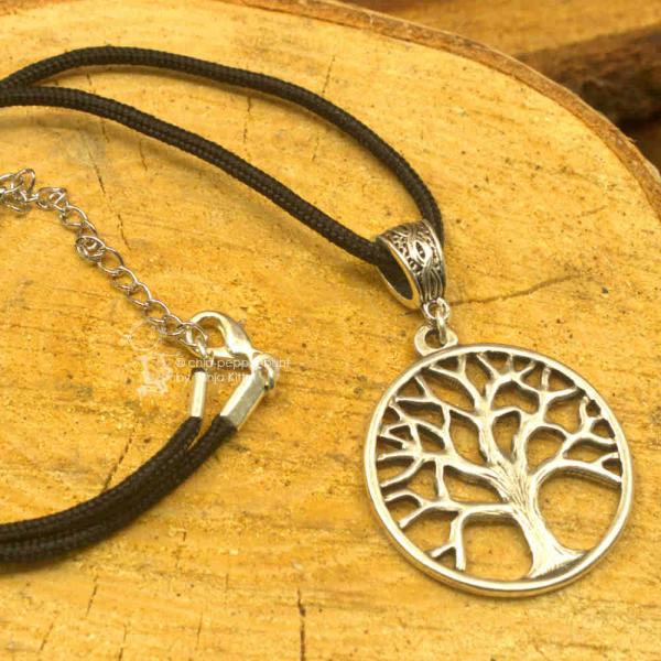 Kette leder mit Baum des Lebens Kette leder mit Baum des Lebens