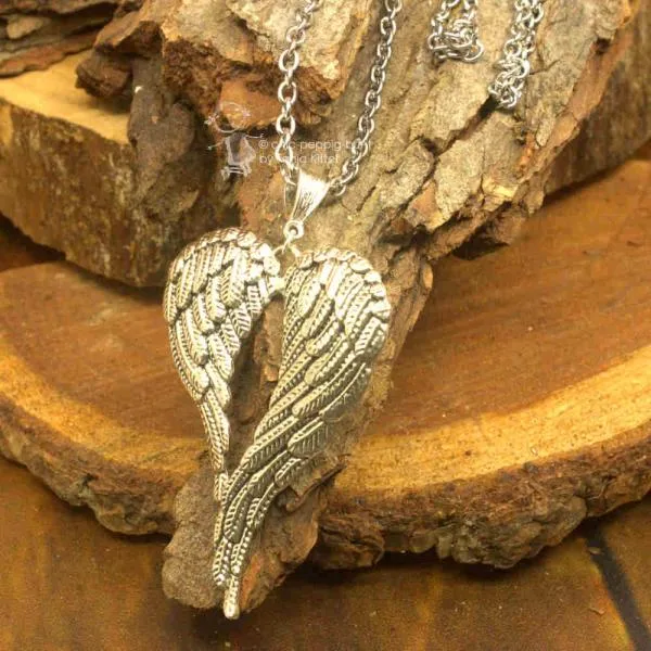 Metallkette mit Anhänger