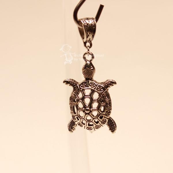 XL Kettenanhänger Schildkröte – Versilberter Eyecatcher aus Metall