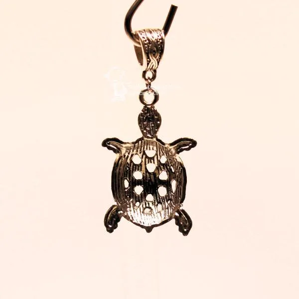 XL Kettenanhänger Schildkröte – Versilberter Eyecatcher aus Metall - kettenanhaenger schildkroete gross versilbert