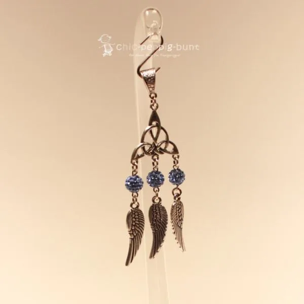 Kettenanhänger Traumfänger Feder Metall versilbert Strass Perle hellblau - kettenanhaenger traumfaenger metall versilbert strass perlen hellblau fluegel