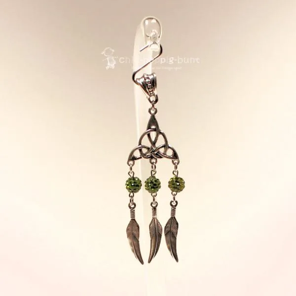 Kettenanhänger Traumfänger Feder Metall versilbert Strass Perle olive - kettenanhaenger traumfaenger metall versilbert strass perlen olive gruen fluegel