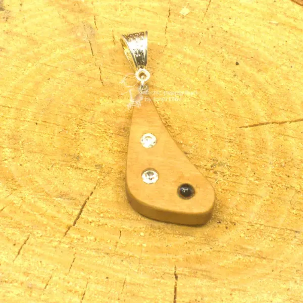 Kettenanhänger aus echt Holz