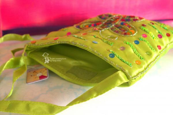 Kinder Handtasche mit aufgenähten Glitzersteinen Kinder Handtasche mit aufgenähten Glitzersteinen