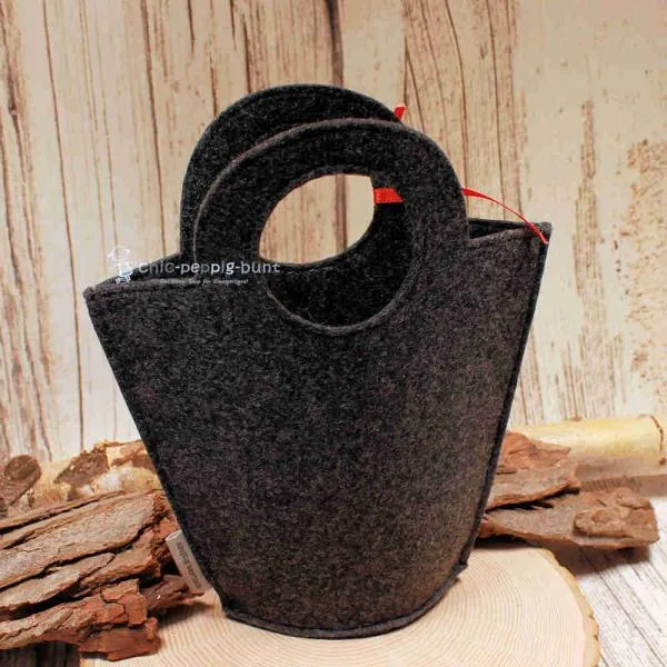Kindertasche Filz handgenäht schwarz kleiner Hund - kindertasche geschenktasche schwarz klein hund