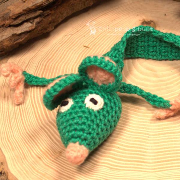 Lesezeichen Leseratte Herbie gehäkelt dunkelgrün