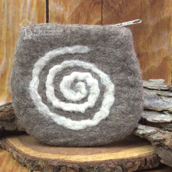 Mäppchen filz mit Spirale als Motiv