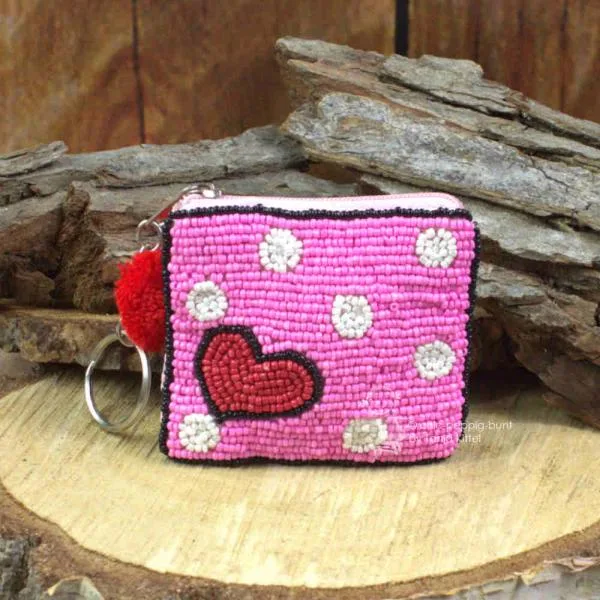 Schlüsselmäppchen rosa mit Perlen bestickt