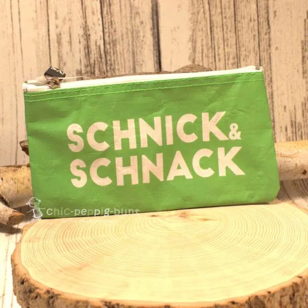 Schmicktäschchen aus gewebtem Polyester, Masse 20 cm×11 cm.