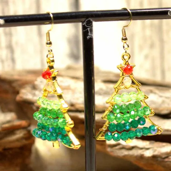 Ohrringe Hänger Weihnachten Baum aus Perlen grün - ohrringe modeschmuck vergoldet weihnachten baum perlen