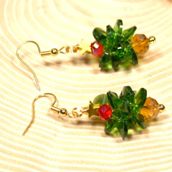 Ohrringe Weihnachten Tannenzapfen aus Perlen