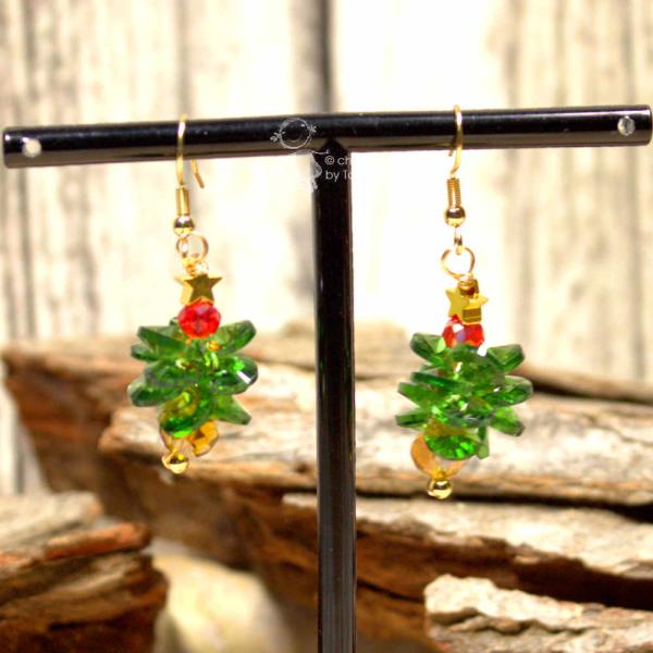 Ohrringe als Hänger Weihnachten Tannenzapfen aus Perlen