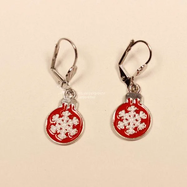 Ohrringe Weihnachtsschmuck Christbaumkugel versilbert flach mit Klappbrisur, handmade chic-peppig-bunt