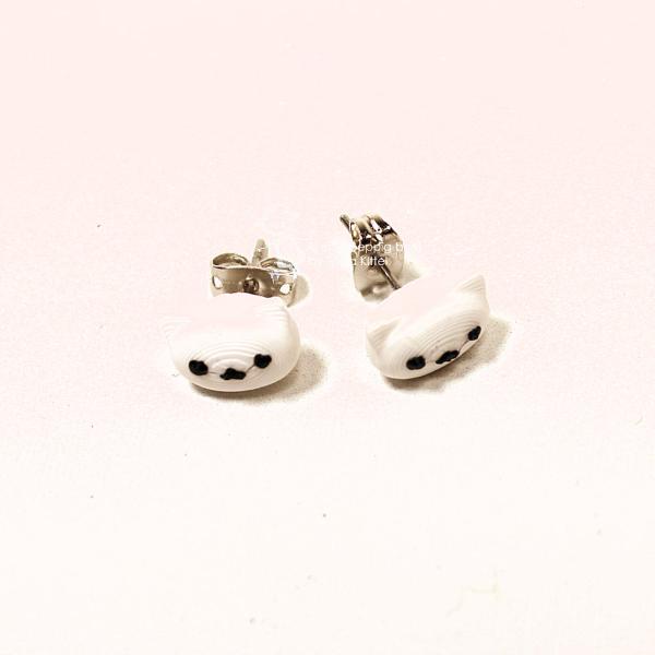 Kleine Katzen Ohrstecker Versilbert – Mini Katzenkopf Ohrringe Weiß