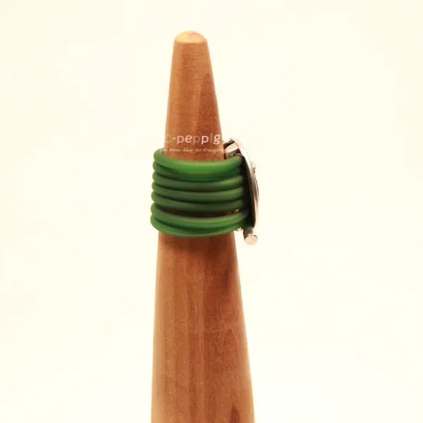 Damenring Eule PVC Schlauch hellgrün - ring damen eule kautschuk pvc band gruen