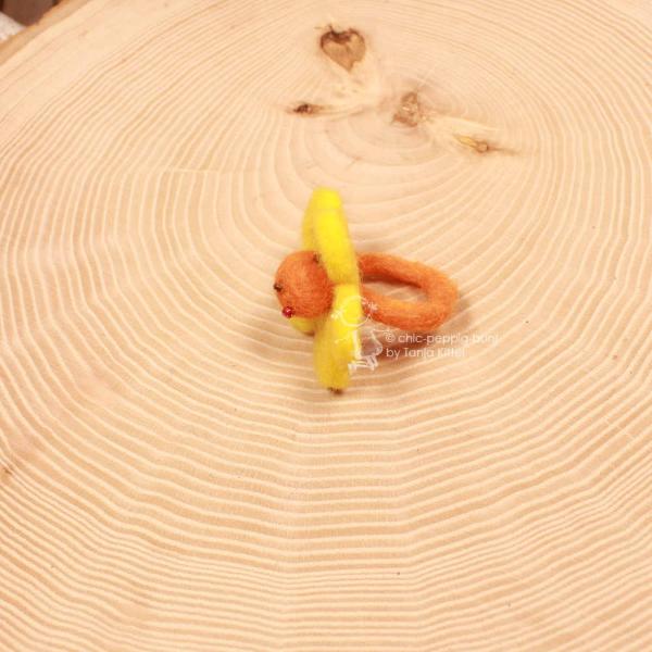 Kinderring Filz-Blume Gelb – Fröhlicher Fingerring für Mädchen