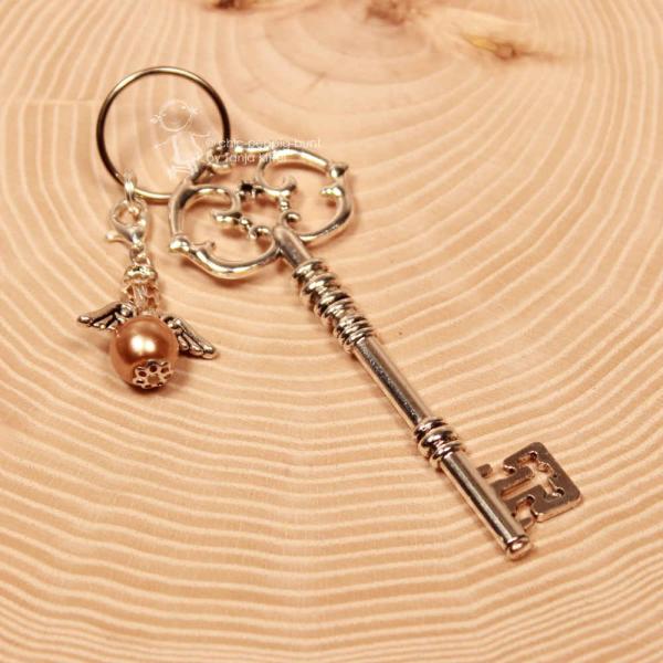 Goldener Schutzengel Schlüsselanhänger – Edler Vintage-Schlüssel & Charm