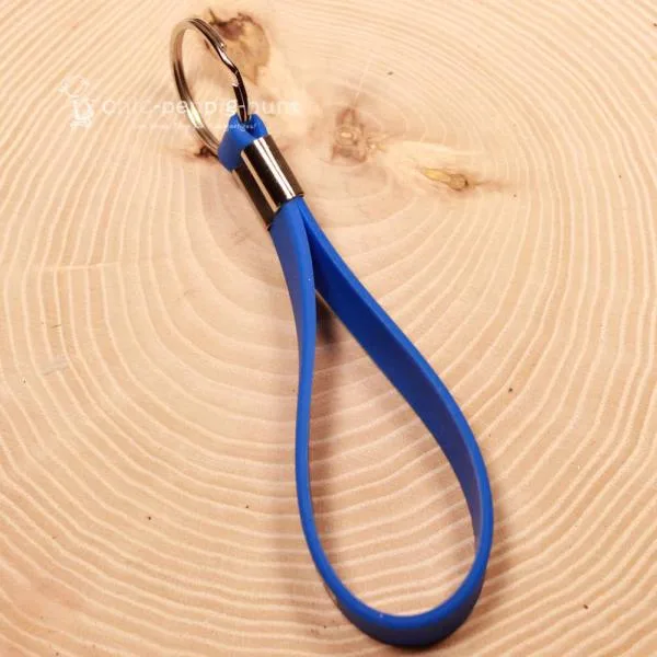 Schlüsselanhänger Bench blau Silikon Band - schluesselanhaenger pvc kautschukband schrift bench blau