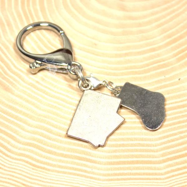 Schlüsselanhänger Weihnachten mit Karabiner Brief Socke versilbert