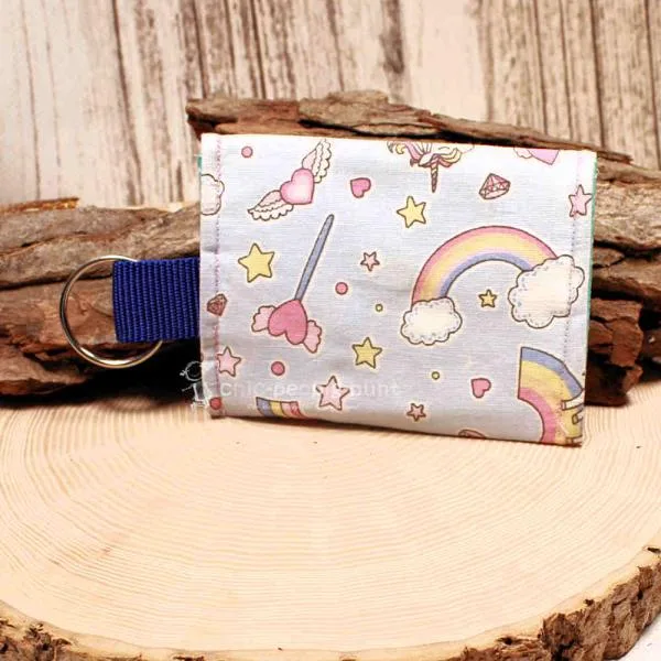 Schlüsselanhänger handgenäht mit kleine Geldbeutel Stoff hellblau einhorn - schluesselmaeppchen grau stoff handgenaeht einhorn druckknopf