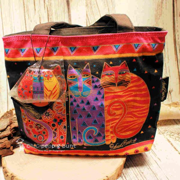 Kleine schwarze Shopper Tasche mit bunten Katzen im Laurel Burch Design und sicherem Reißverschluss.