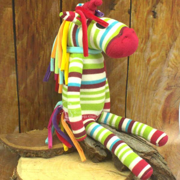 buntes Stoffier als Einhorn buntes Stoffier als Einhorn
