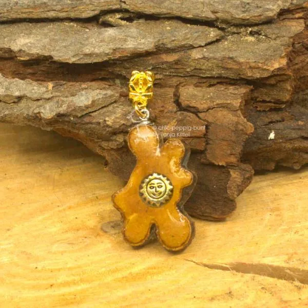 Kettenahänger ausgefallene Form aus Holz mit Sonne