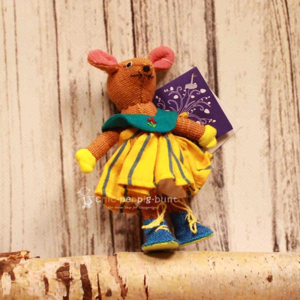Kleine bunte Barefoot Spielfigur Maus aus Baumwolle mit blauem Kleid und blauen Schuhen, Mini-Lernspielzeug zum Ankleiden.