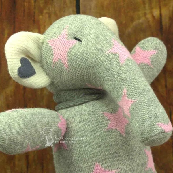 Kuscheltier Sockenelefant mit rosa Sternen