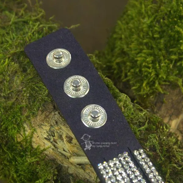 Wildleder-Optik Armband Strass - strassarmband blau